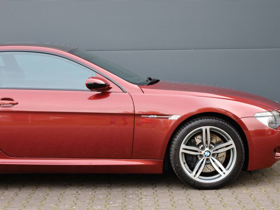 Bild 18/22 von BMW M6 (2005)