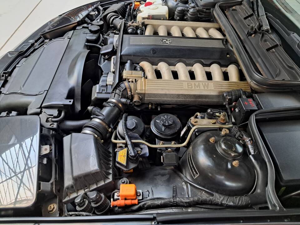 Imagen 17/24 de BMW 850i (1992)