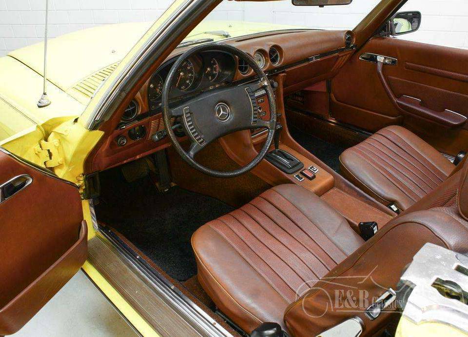Image 15/19 of Mercedes-Benz 450 SL (1973)