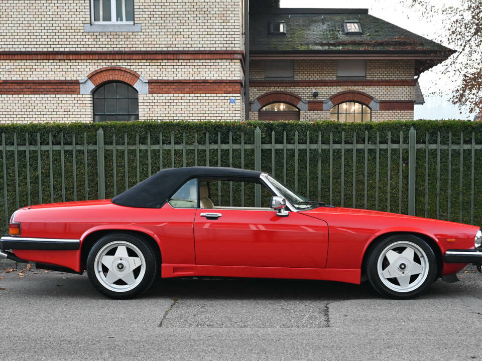 Image 27/45 of Jaguar XJ-S Convertible (1990)