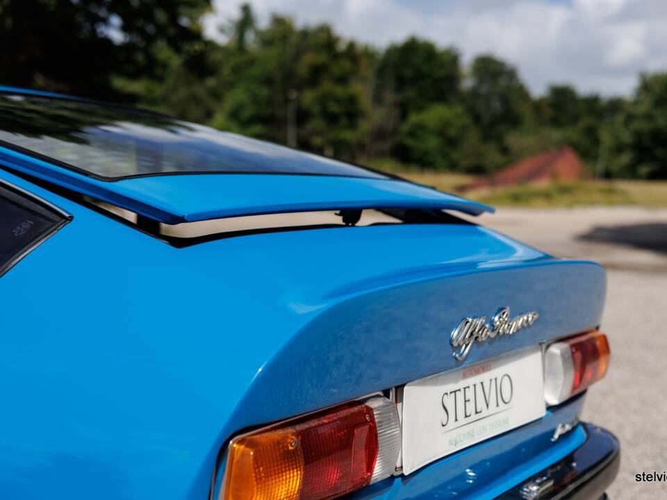 Image 24/45 de Alfa Romeo Junior Zagato GT 1300 (1971)