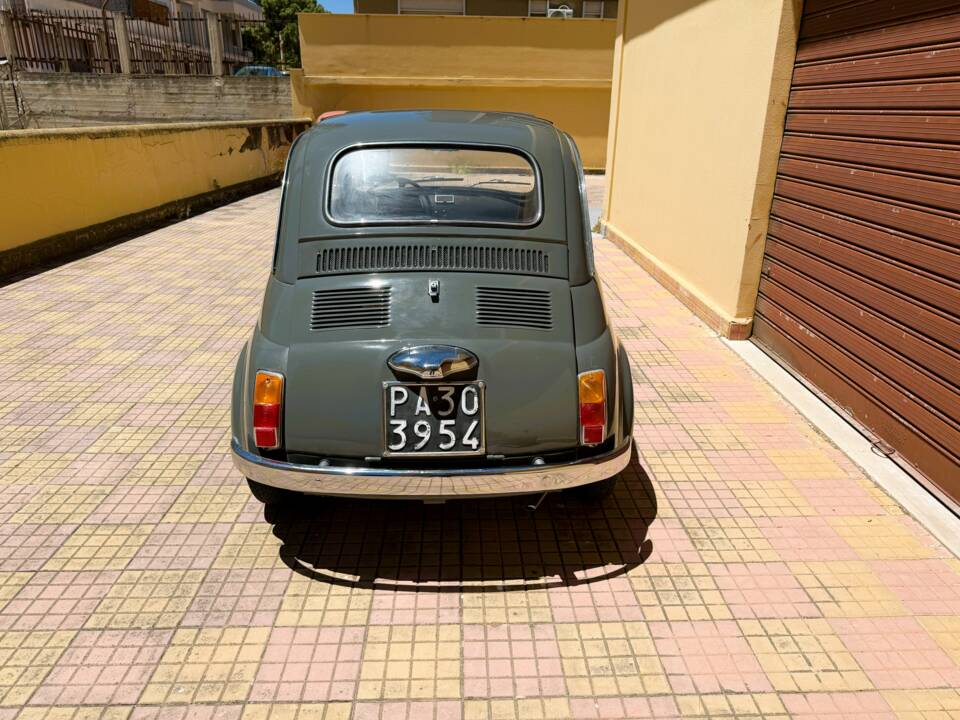 Image 4/25 de FIAT 500 L (1971)