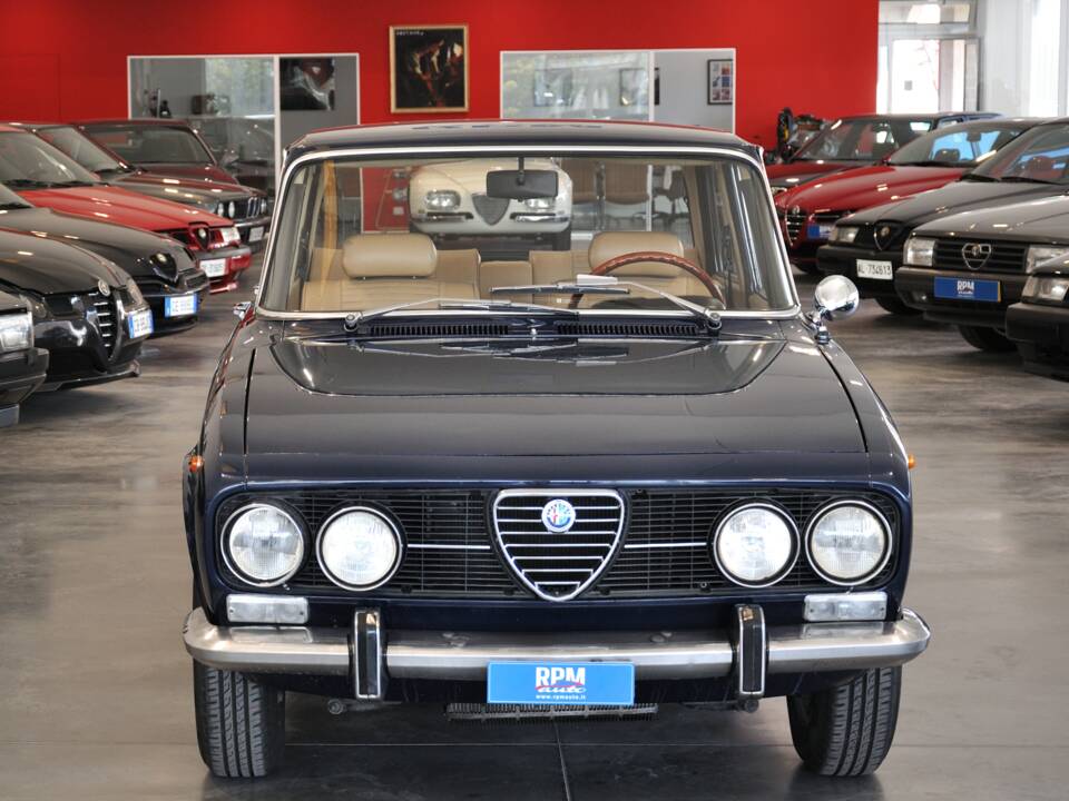 Image 3/35 of Alfa Romeo 2000 Berlina (1972)