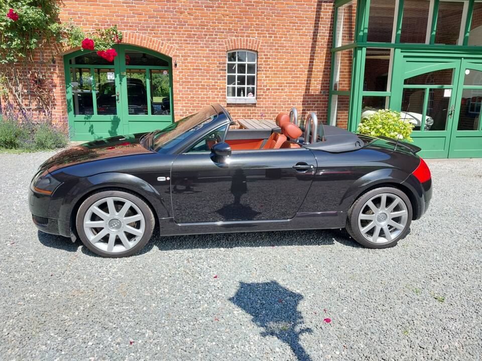 Image 4/15 of Audi TT 1.8 T (2003)