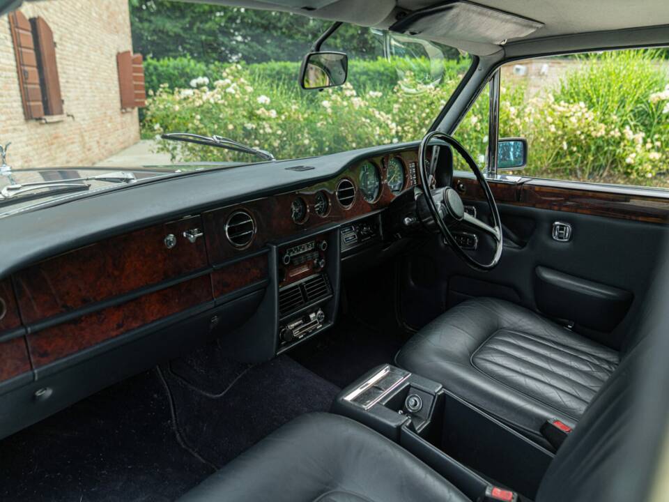 Image 29/50 of Rolls-Royce Silver Wraith II (1979)