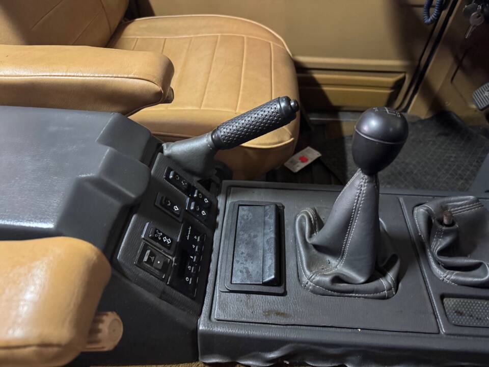 Image 36/44 of Land Rover Range Rover Classic Rometsch (1985)