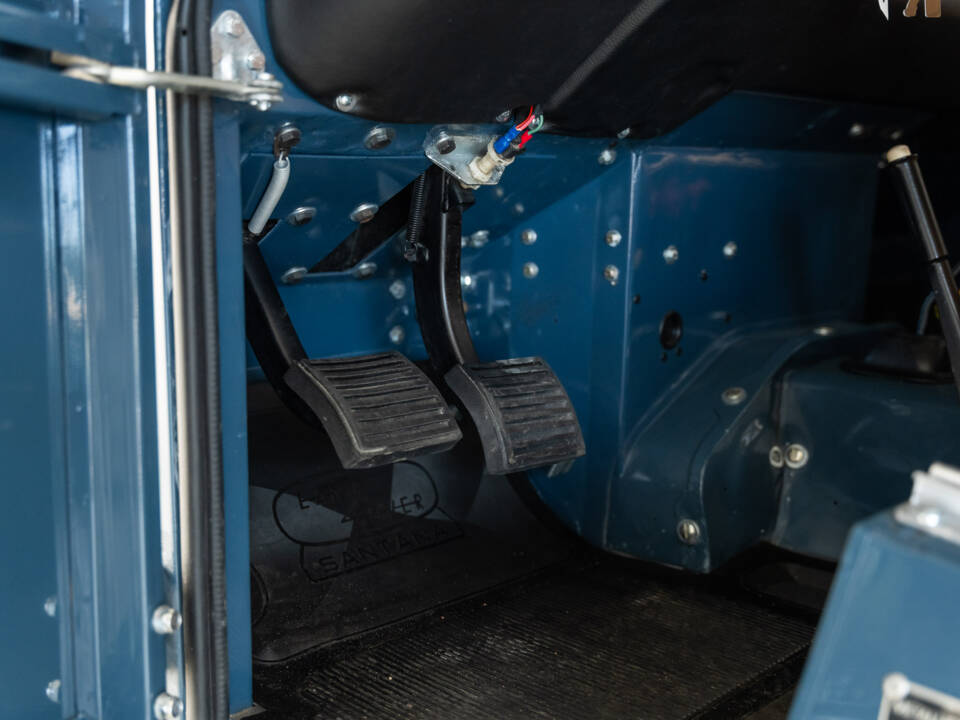 Image 11/31 of Land Rover 109 (1980)