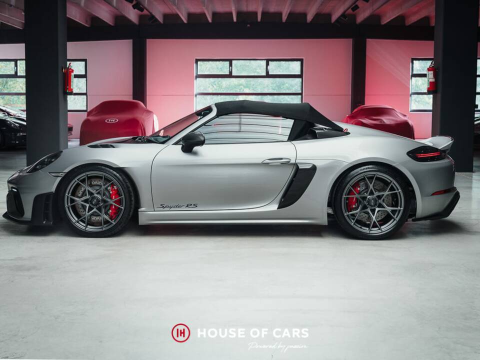 Bild 10/25 von Porsche 718 Spyder RS Weissach (2025)