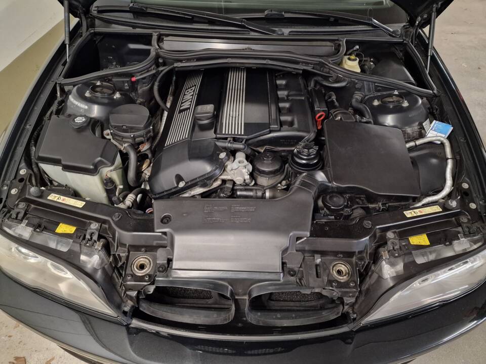 Immagine 23/61 di BMW 330Ci (2004)