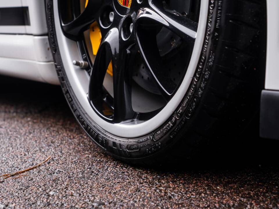 Bild 47/52 von Porsche 911 GT2 (2008)