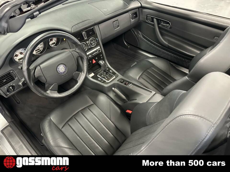 Bild 10/15 von Mercedes-Benz SLK 32 AMG (2001)