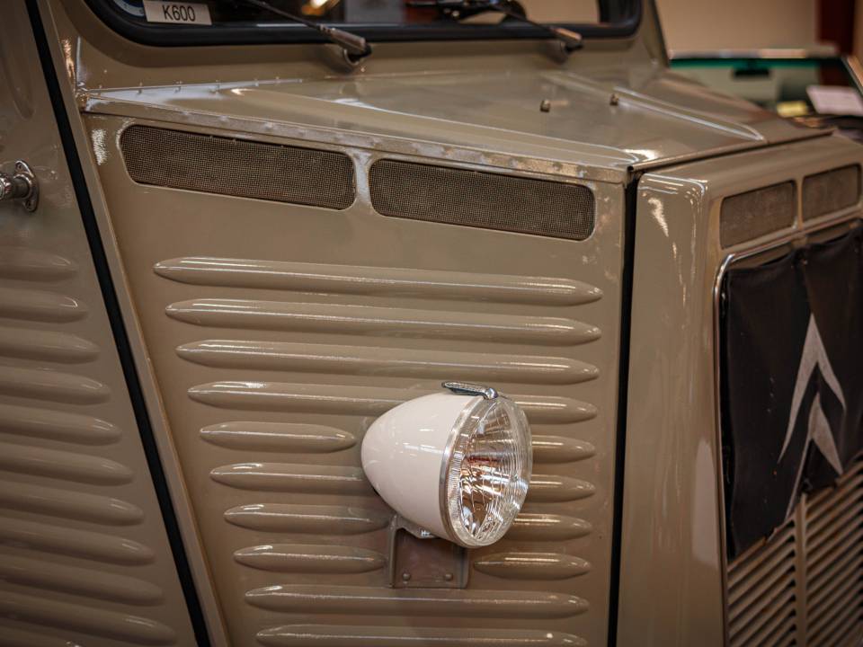 Bild 21/44 von Citroën HY (1974)