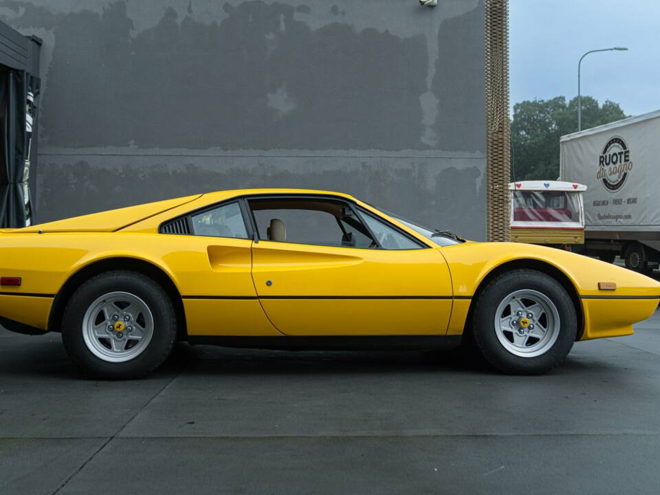 Afbeelding 7/50 van Ferrari 308 GTBi (1981)