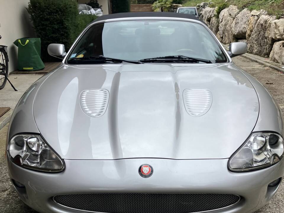 Imagen 3/8 de Jaguar XKR (1999)