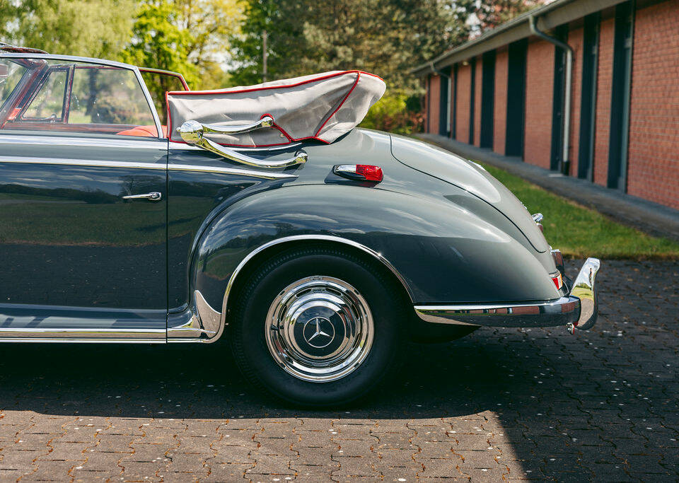 Immagine 19/25 di Mercedes-Benz 300 Sc Cabriolet A (1956)