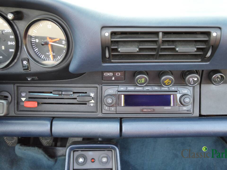 Bild 42/50 von Porsche 911 Carrera 3.2 (1986)