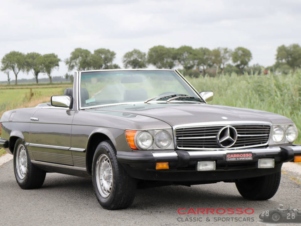 Image 41/42 of Mercedes-Benz 380 SL (1982)