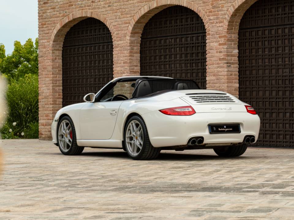 Bild 2/50 von Porsche 911 Carrera S (2010)