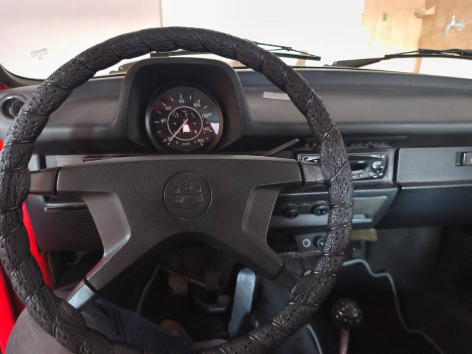 Image 15/18 of Volkswagen Beetle 1303 LS (1976)