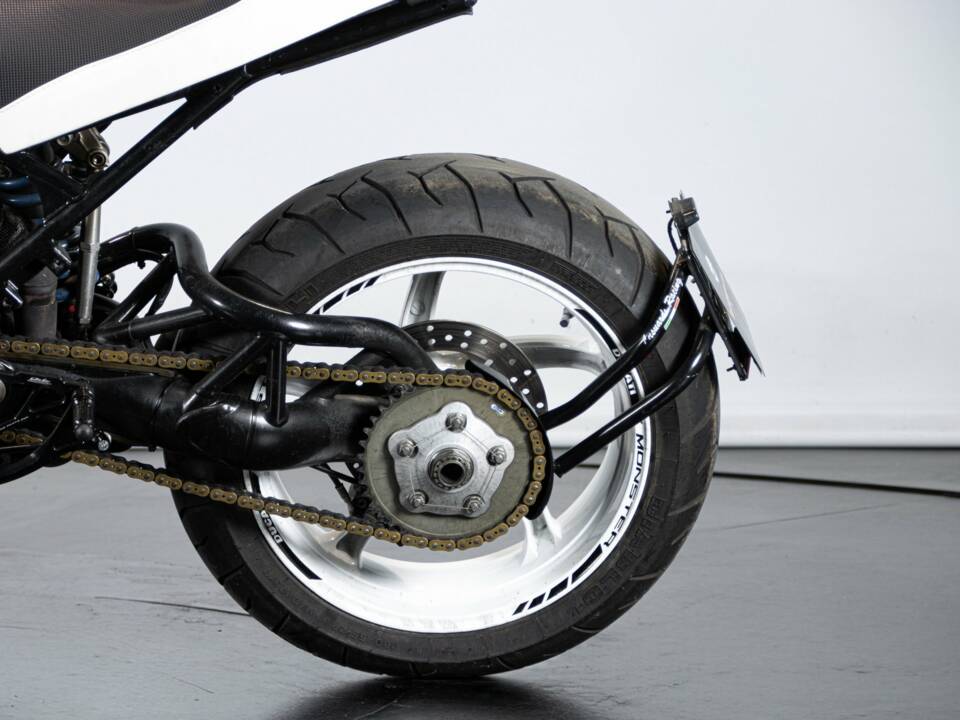 Image 23/50 of Ducati DUMMY (1998)