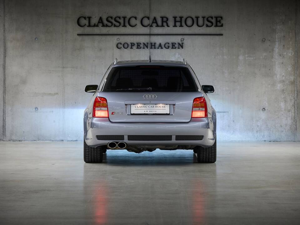 Imagen 28/100 de Audi RS4 Avant (2001)