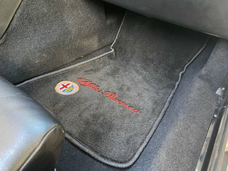 Immagine 24/50 di Alfa Romeo 2.0 Spider (1993)