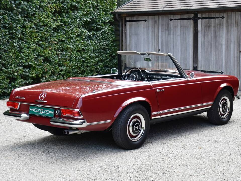 Image 19/45 of Mercedes-Benz 230 SL (1964)