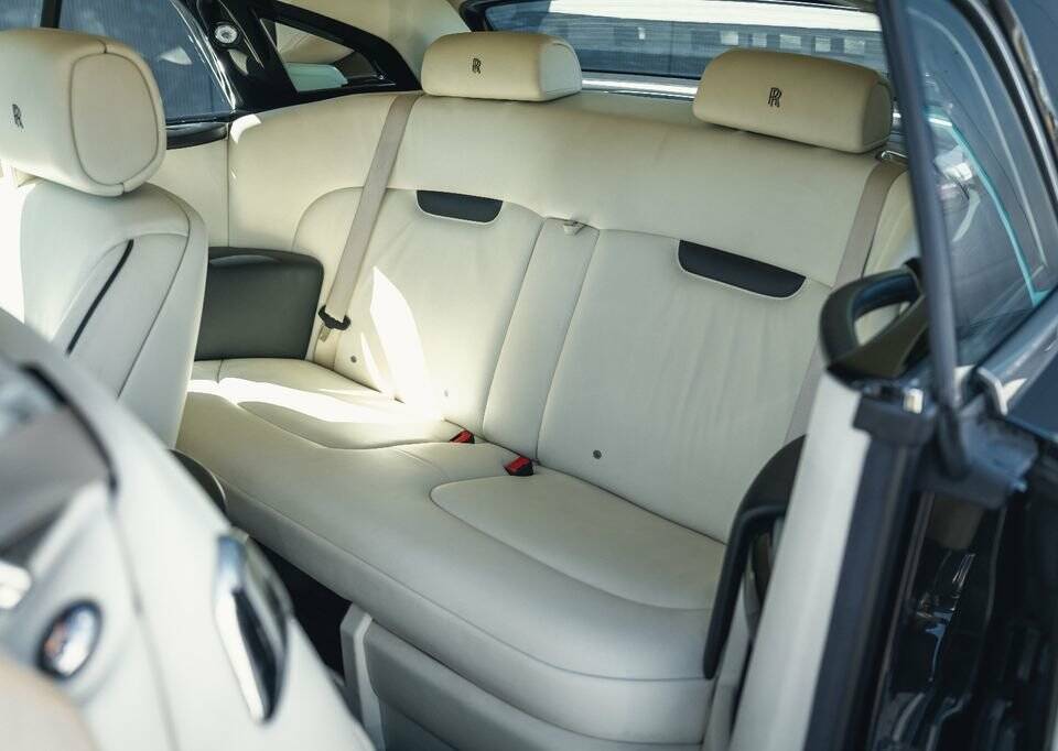 Image 12/15 of Rolls-Royce Phantom Coupé (2011)