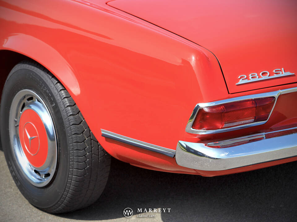 Image 21/70 of Mercedes-Benz 280 SL (1969)