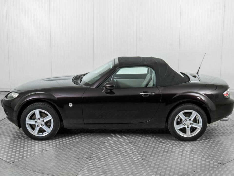 Bild 48/50 von Mazda MX-5 1.8 (2007)