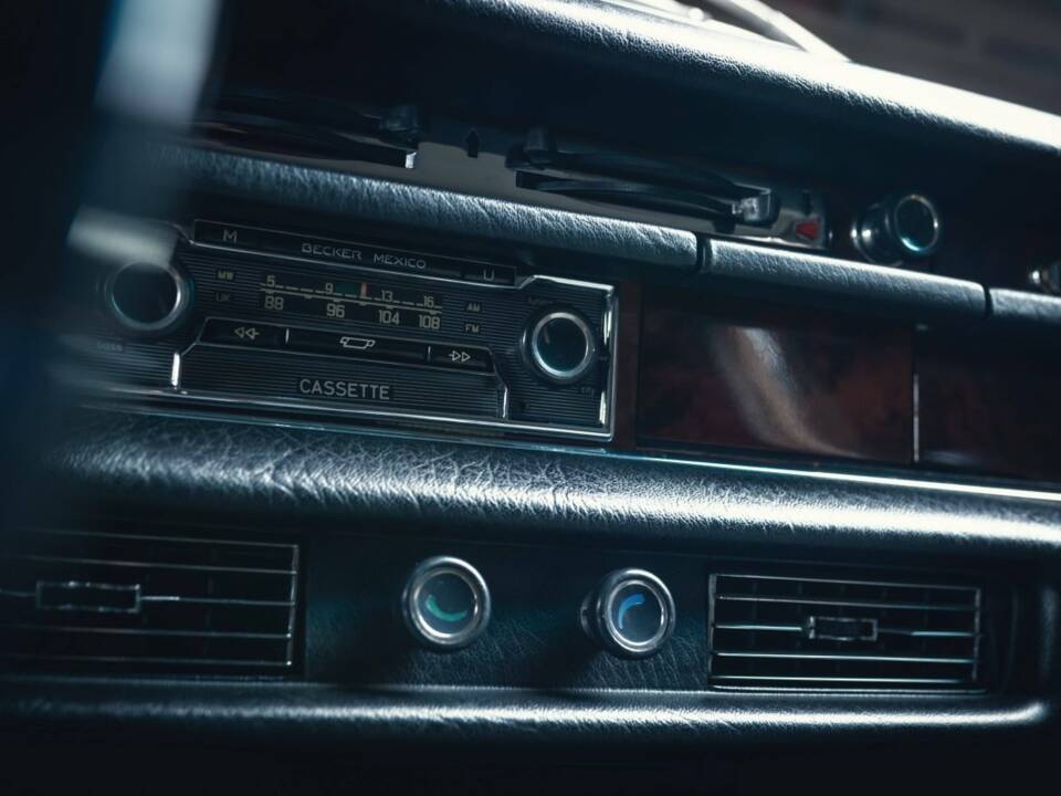 Image 10/15 of Mercedes-Benz 300 SEL 6.3 (1968)