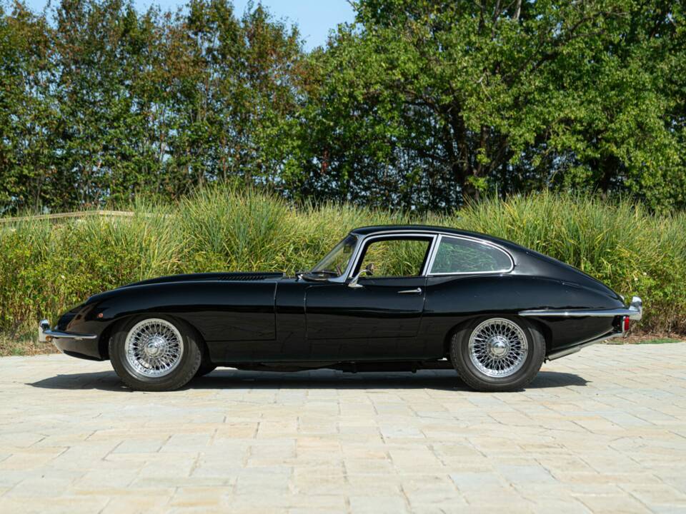 Obraz 4/50 pojazdu Jaguar E-Type (1968)