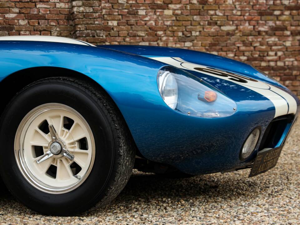 Afbeelding 39/50 van Shelby Daytona Cobra Coupe (1964)
