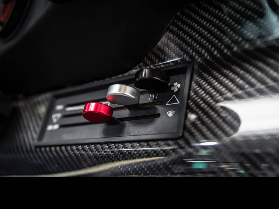 Bild 52/86 von Porsche 911 2.7 S (1977)