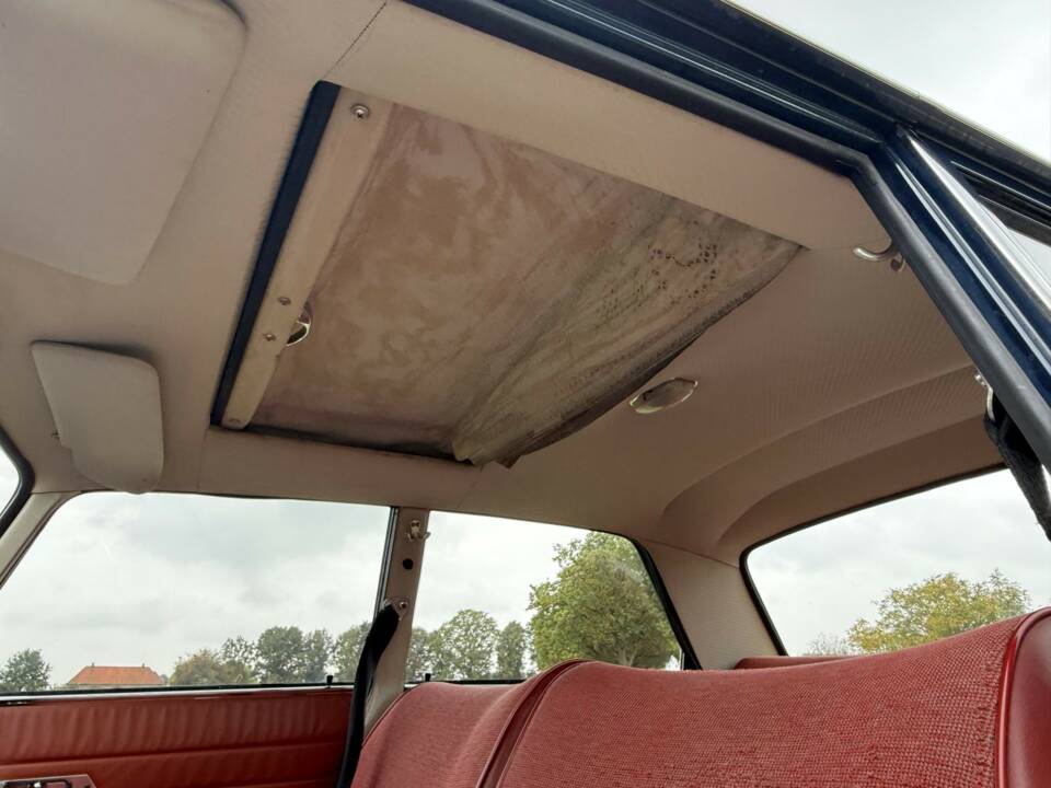 Image 14/19 de Peugeot 404 (1964)