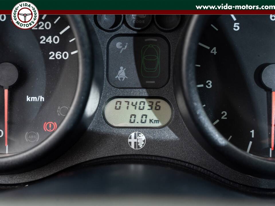 Image 12/18 of Alfa Romeo GTV 2.0 Twin Spark (1997)