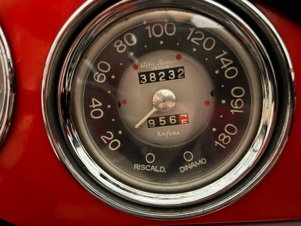Afbeelding 13/18 van Alfa Romeo Giulietta Spider (1961)