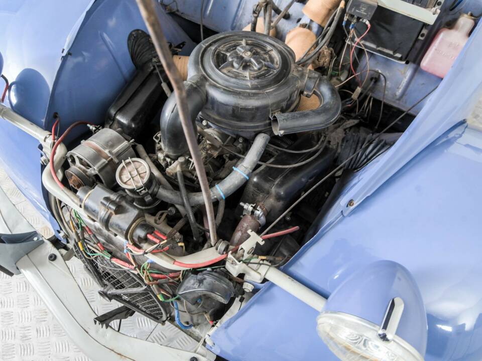 Image 36/50 of Citroën 2 CV 6 (1985)