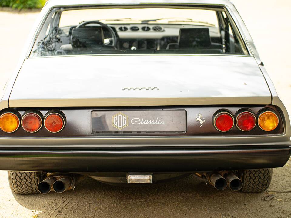 Bild 15/81 von Ferrari 365 GT4 2+2 (1973)
