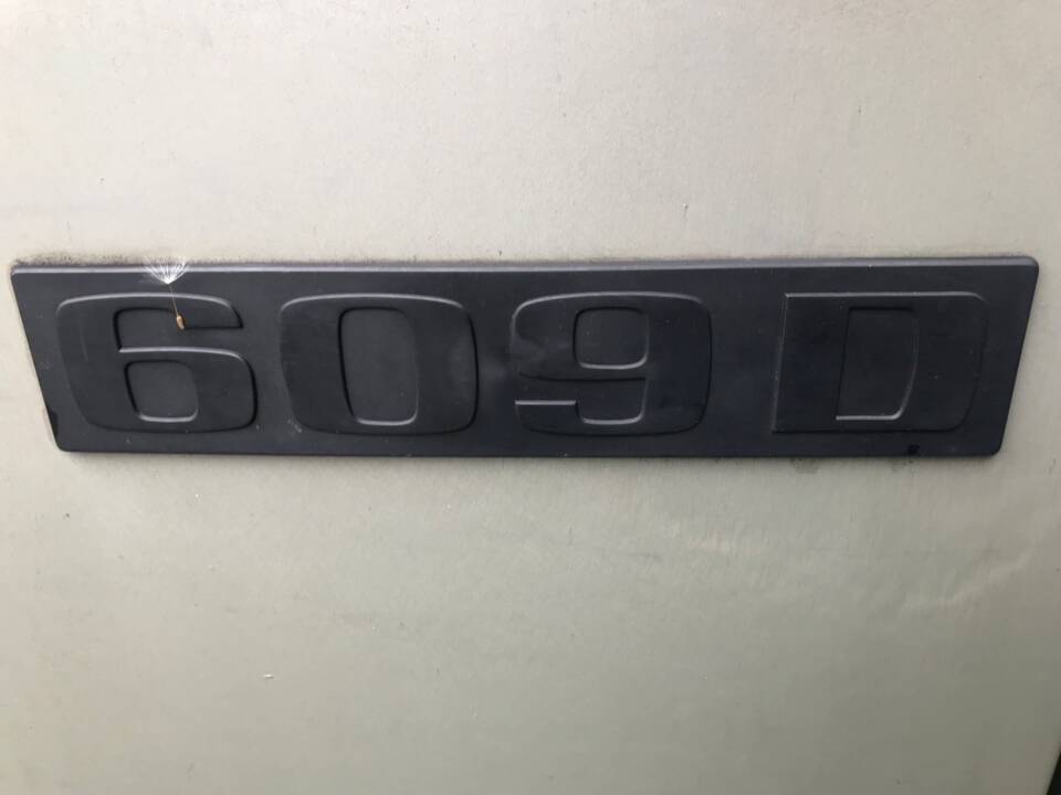 Image 14/16 of Mercedes-Benz T2 609 D (1989)