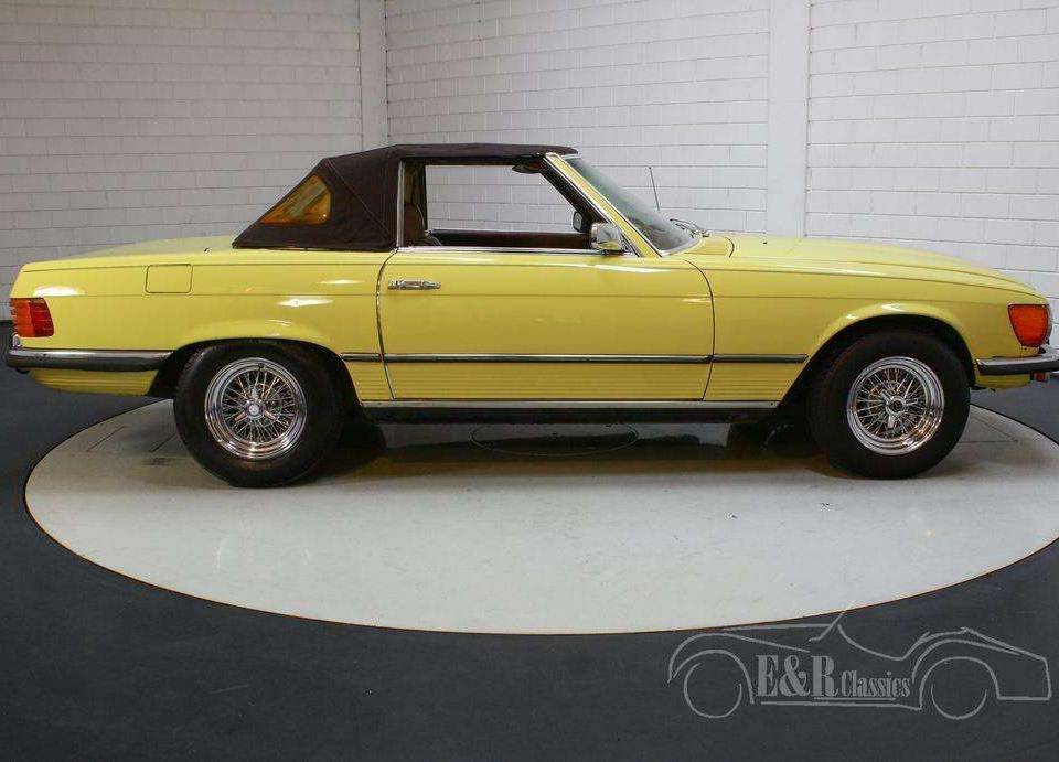 Image 14/19 of Mercedes-Benz 450 SL (1973)