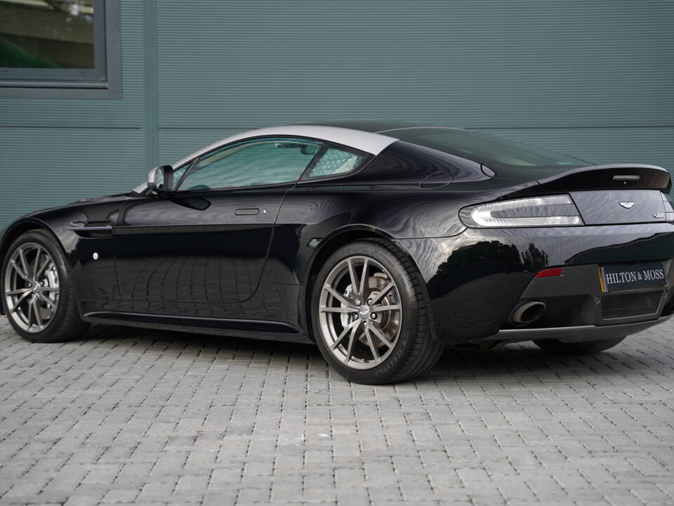 Imagen 2/50 de Aston Martin V8 Vantage N430 (2016)