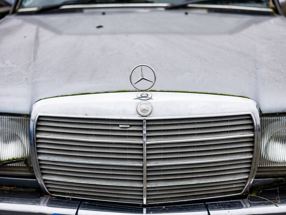 Bild 42/50 von Mercedes-Benz 280 TE (1983)