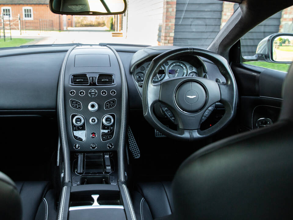 Image 54/97 of Aston Martin DB 9 GT &quot;Bond Edition&quot; (2015)