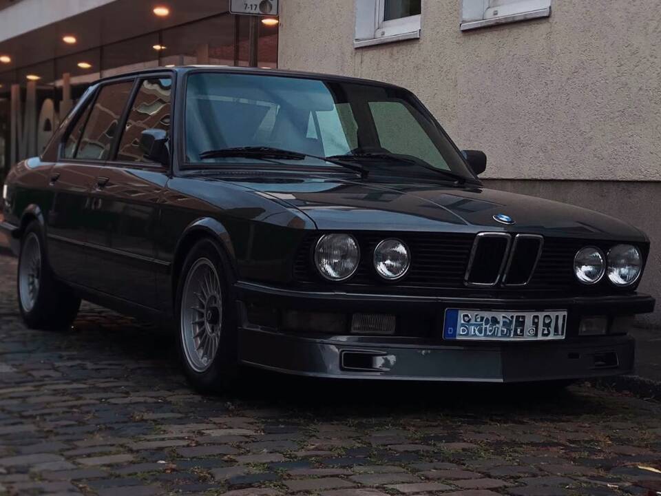 Bild 3/21 von BMW 520i (1987)