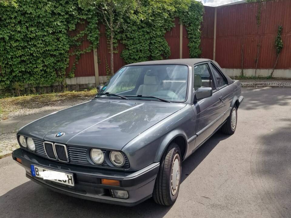 Bild 3/5 von BMW 318i Baur TC (1990)