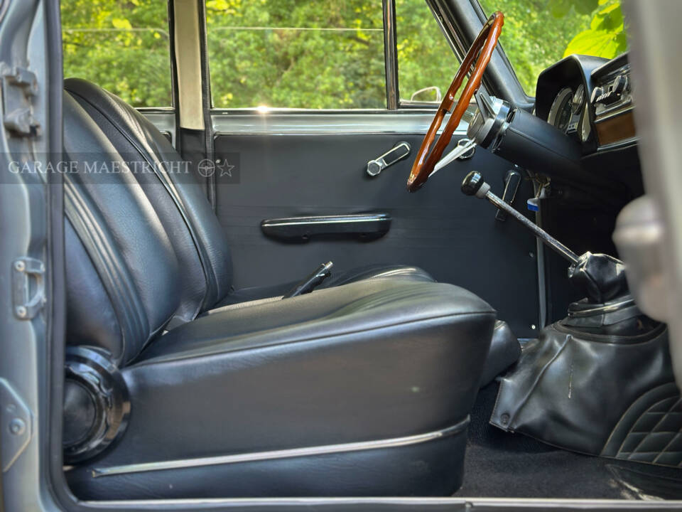 Bild 40/97 von Alfa Romeo Giulia Super 1.3 (1973)