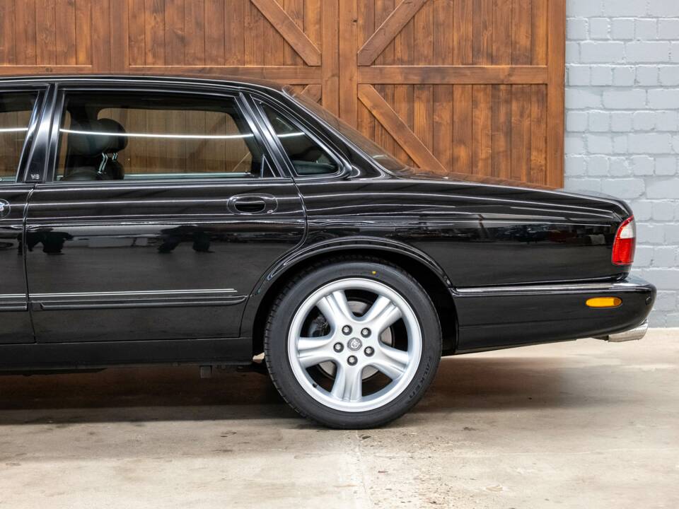 Bild 7/34 von Jaguar XJR 4.0 (2001)