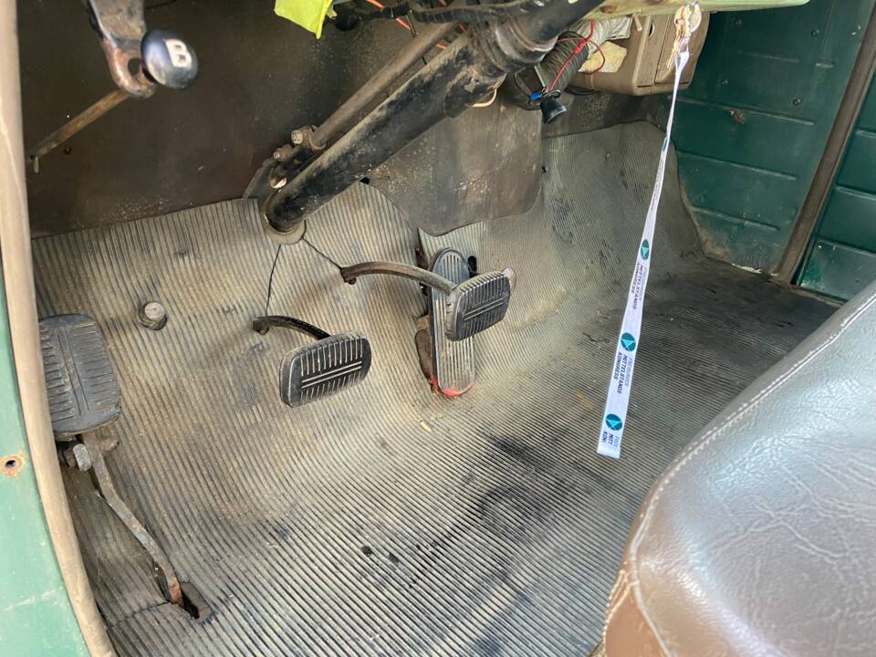 Image 16/34 of Chevrolet 3100 Panel (1955)