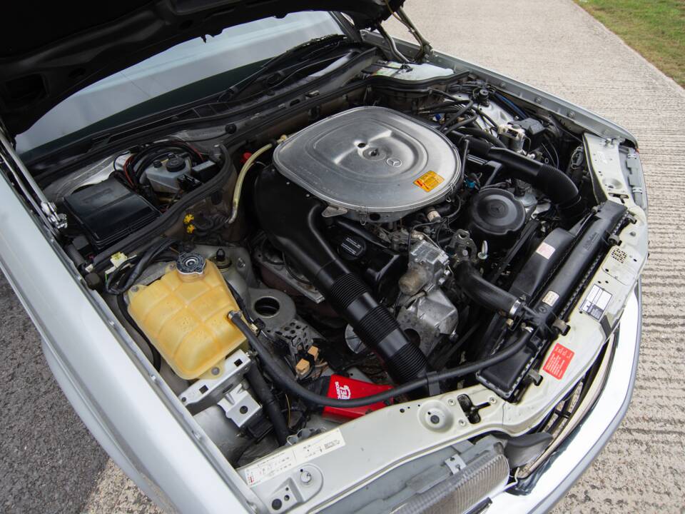Bild 22/28 von Mercedes-Benz 500 SE (1988)